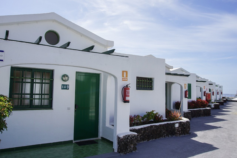 Amarre APARTAMENTOS TURISTICOS Y CASAS DE VACACIONES: ALQUILER