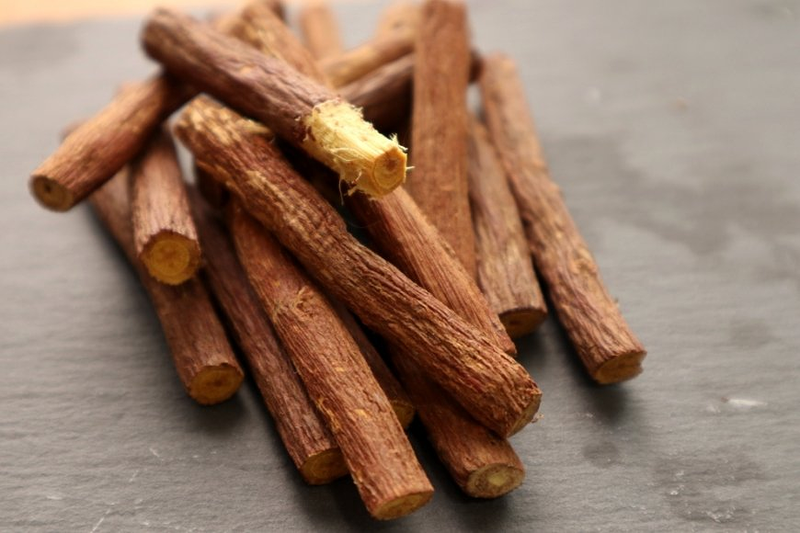 Herbolario Salud Natural Sanvicente 36