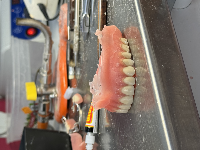 Laboratorios V&eacute;rval 4