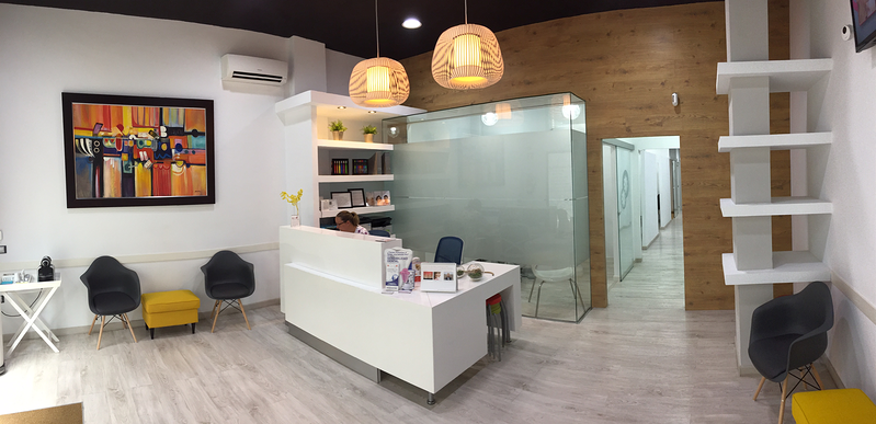 Cl&iacute;nica Dental Franchy Roca 10