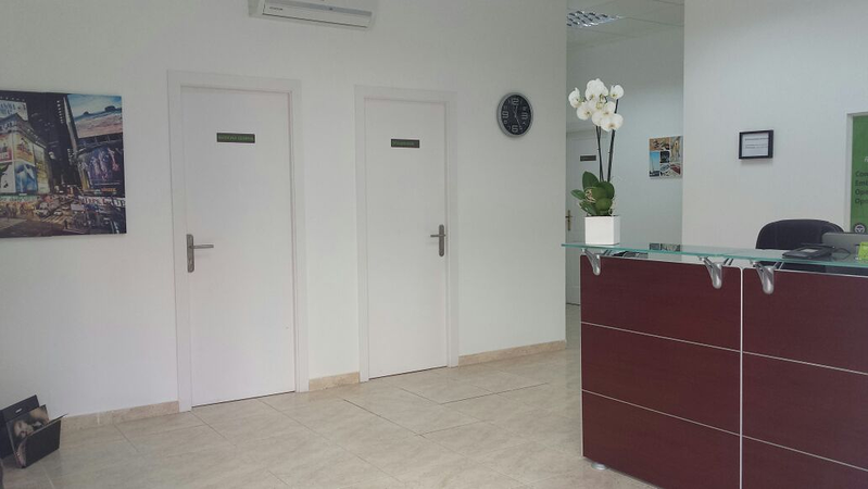 Centro de Reconocimientos M&eacute;dicos Santa Cruz-Renovar Carnet de Conducir MAQUINARIA PARA ARTES GRAFICAS