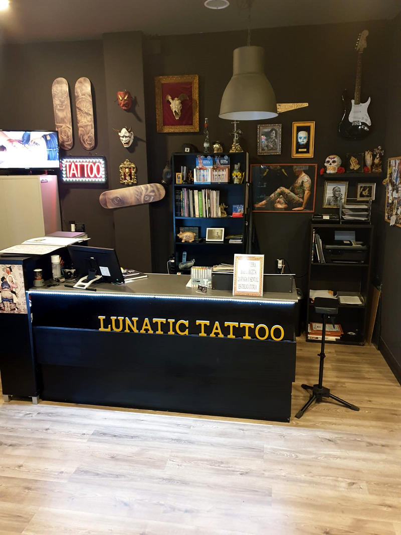 Lunatic Tattoo Estudi 2