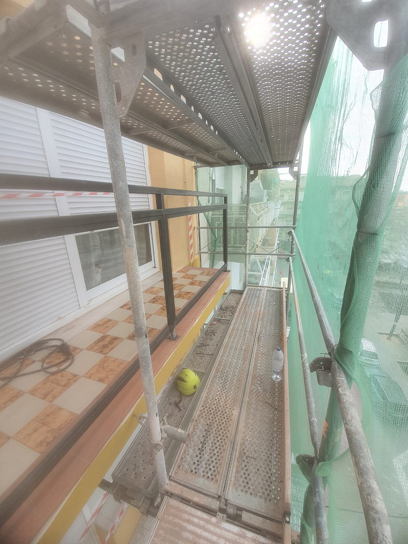 FACHADAS Y BAJANTES S.L 6