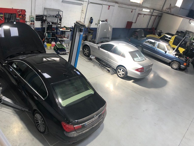 Taller Mecanico Auto - Fuensanta 4