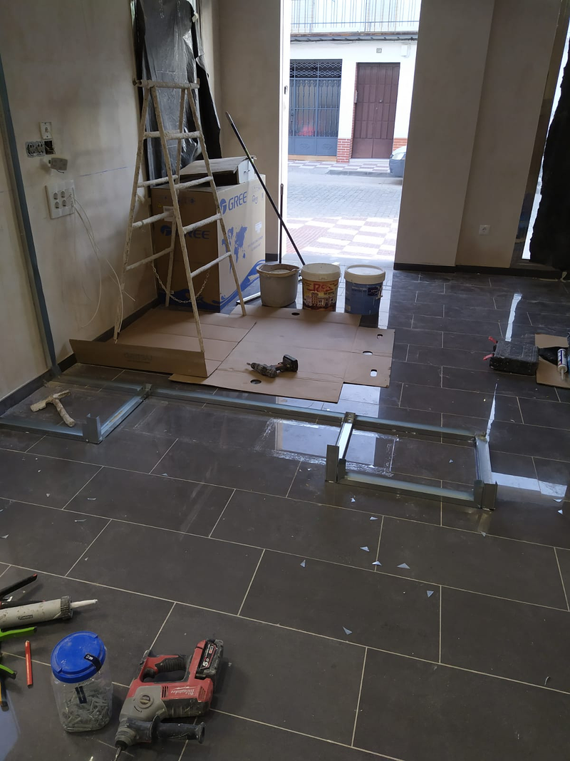 Pinturas y Revestimientos San Miguel 21