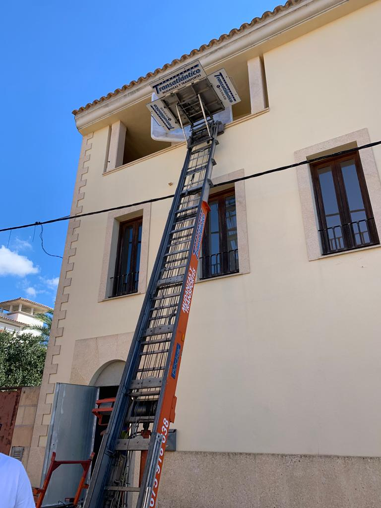 Transportes Transatl&aacute;ntico 6