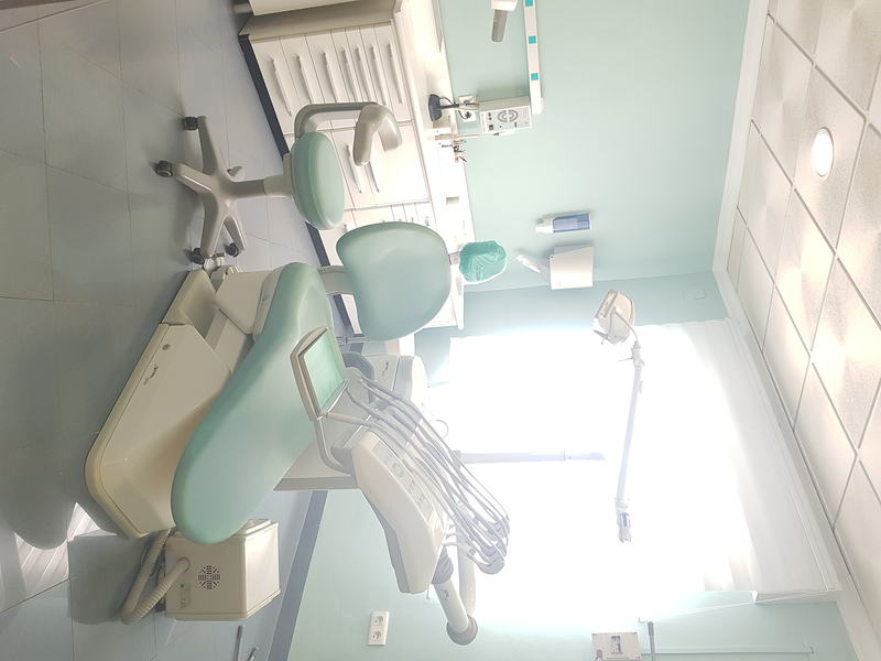 Familydent Centro Dental Avanzado 8