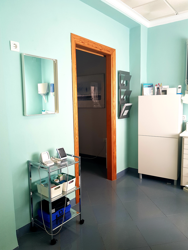 Familydent Centro Dental Avanzado 16