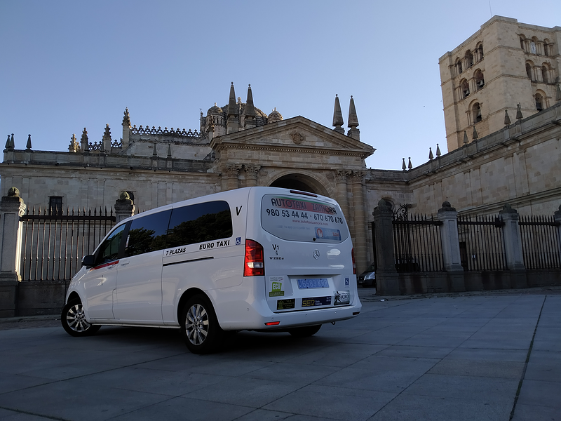 Euro Taxi Oscar 7 Plazas Zamora