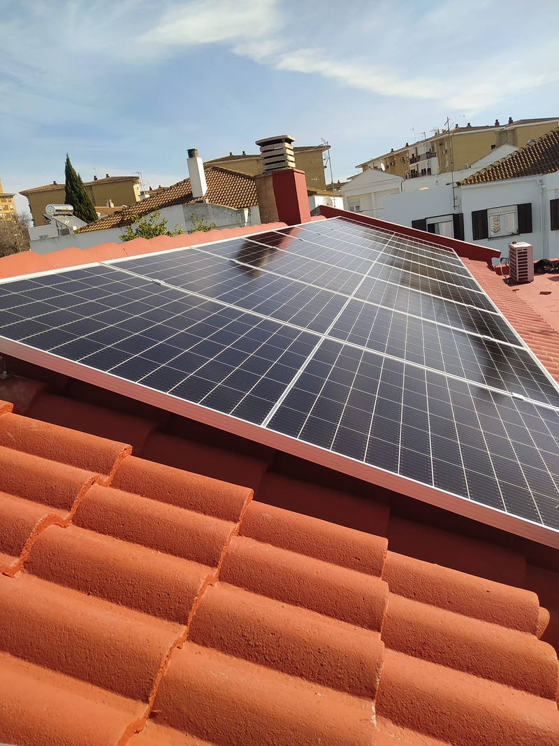 Grupo Solarsur Energía Solar S.L. 13