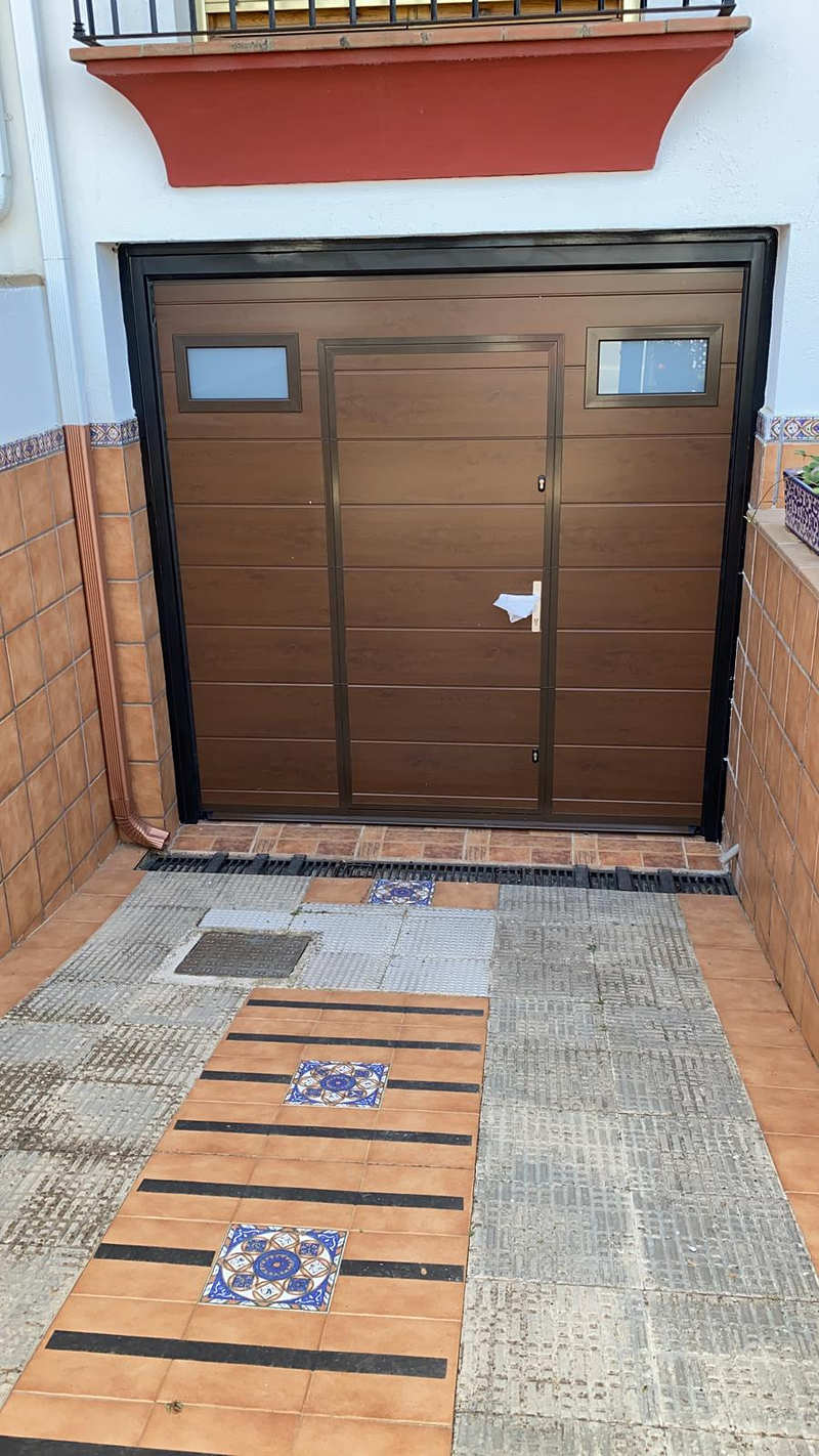 AUTOMATISMOS DAMI - Puertas Autom&aacute;ticas Granada 14
