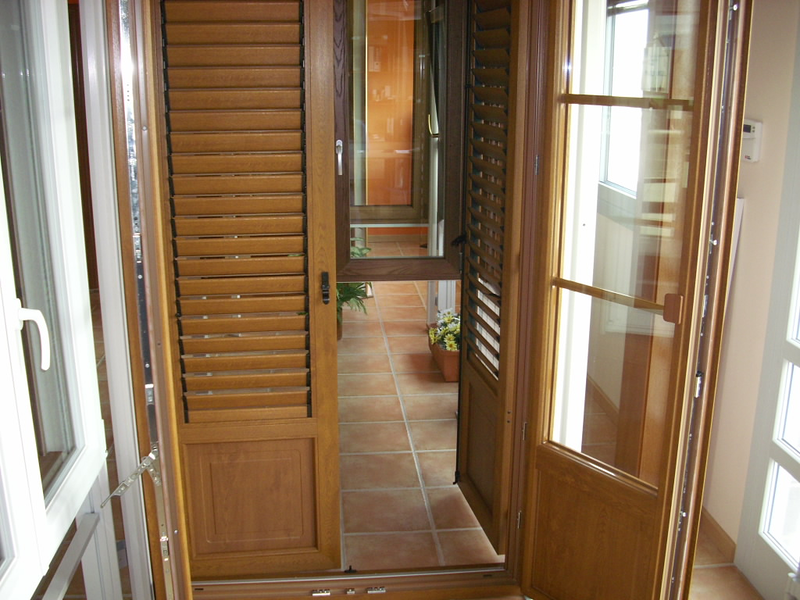 Finestres Queralt SCP CARPINTERIA DE PVC