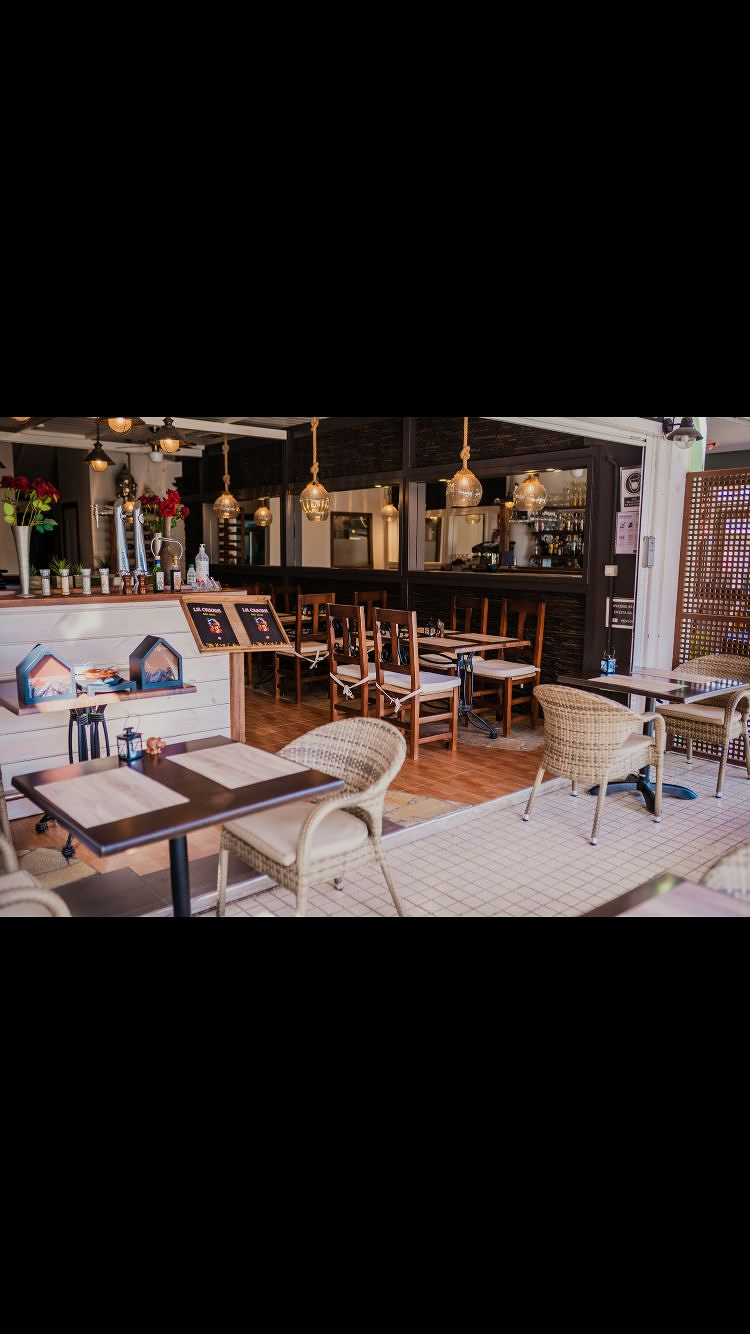 La Casona Bar Grill 10