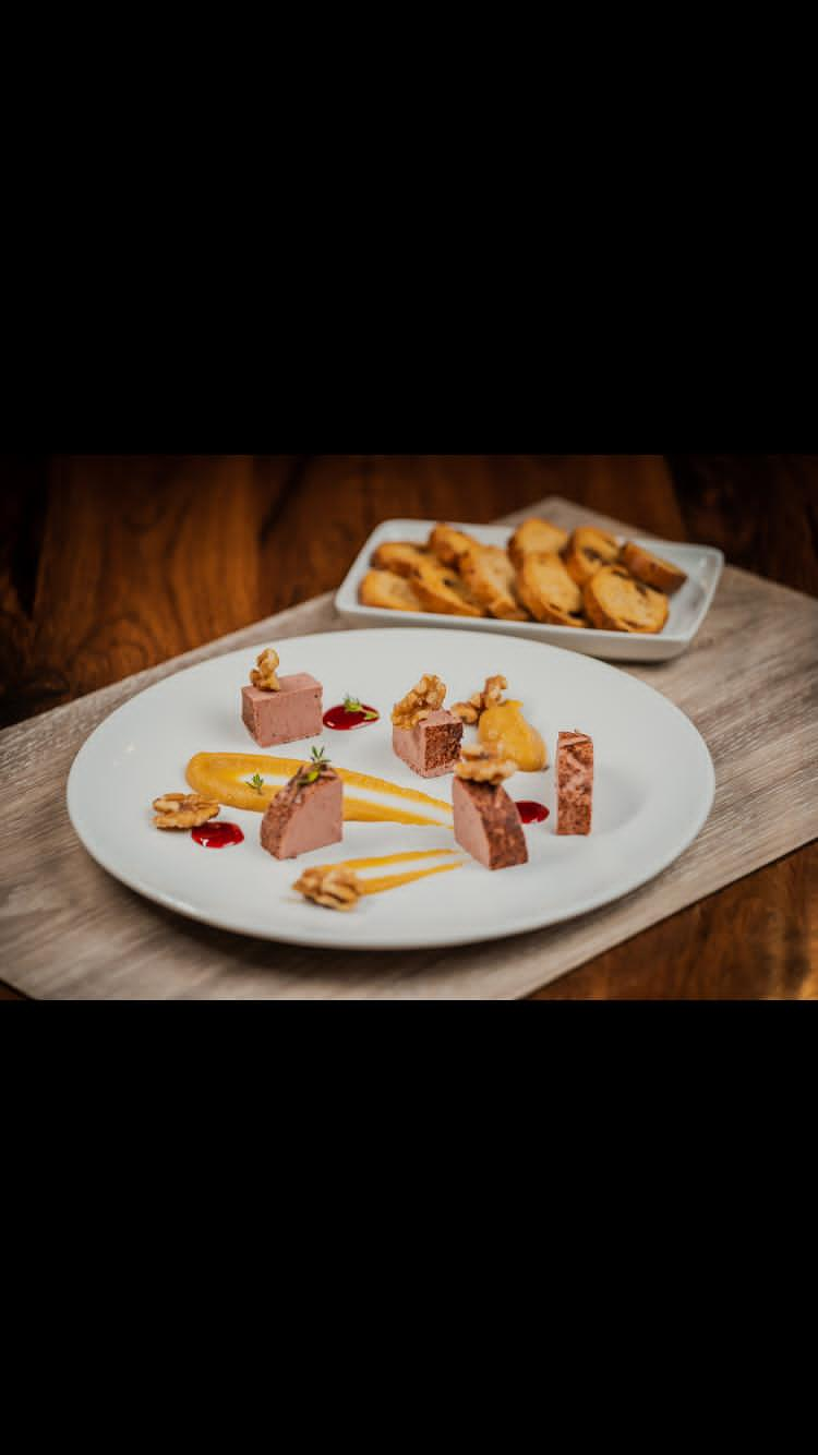 La Casona Bar Grill 6