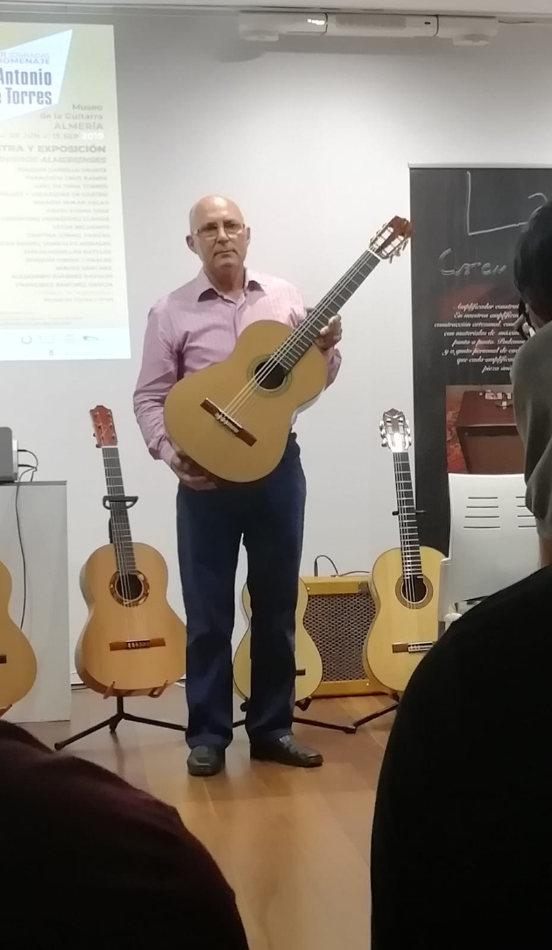 Sergio S&aacute;nchez Guitars 12