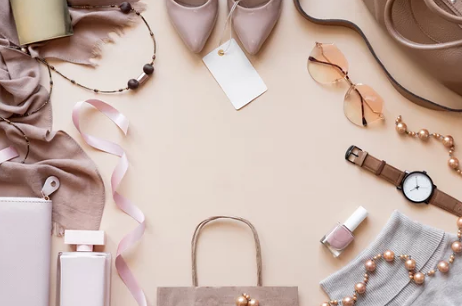 STUDIO M VENTA POR INTERNET: TIENDAS