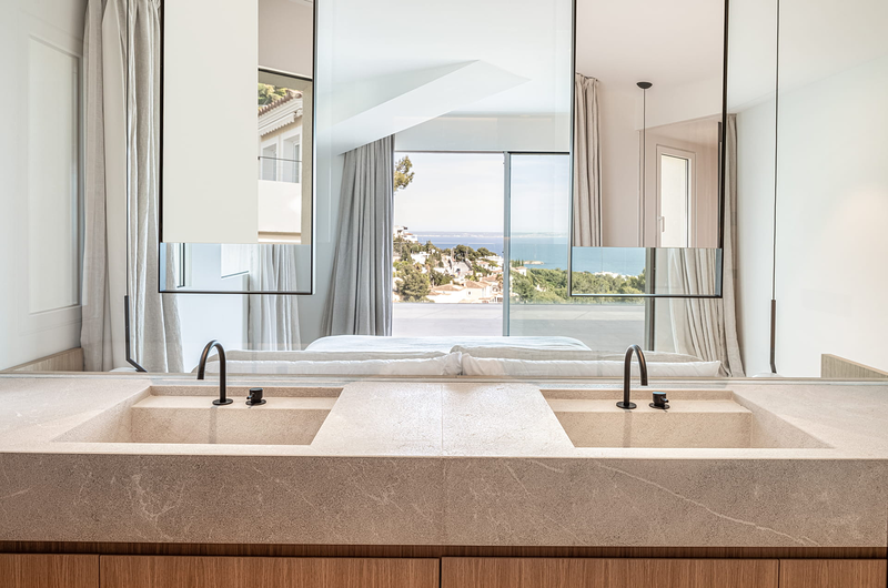 Alurom 2021 Sl CARPINTERIA DE ALUMINIO