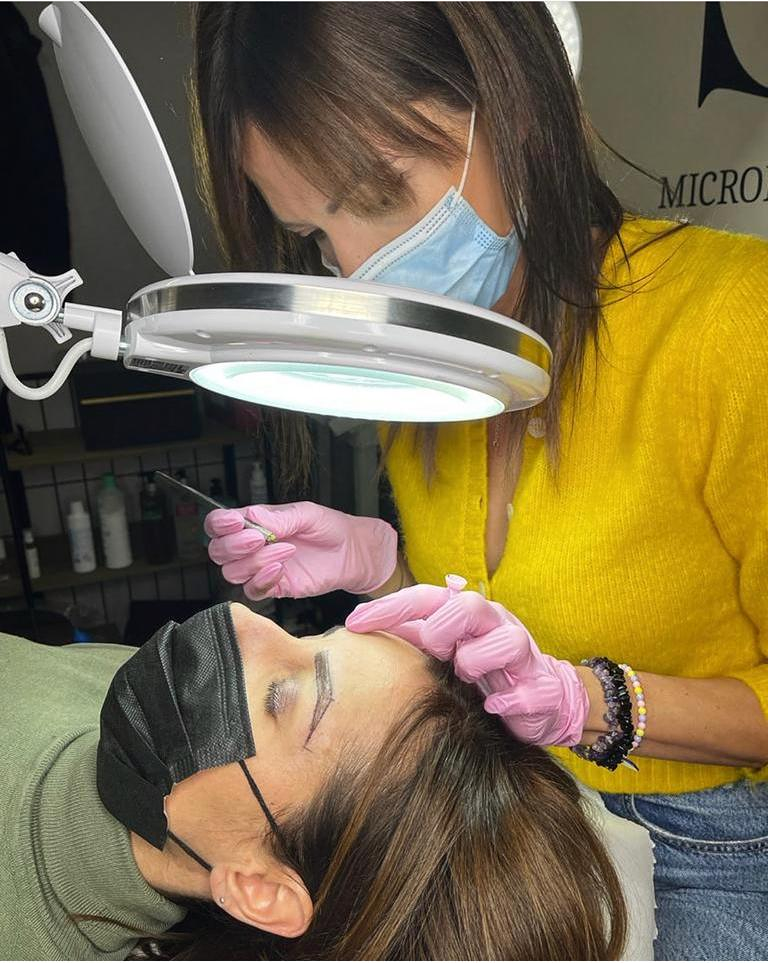 Microblading Denia - Maquillaje Eventos Denia - Soraya Revilla Microblading y M&aacute;s 8