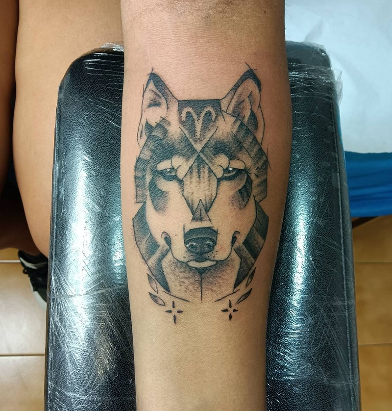 Neor Tattoo 15