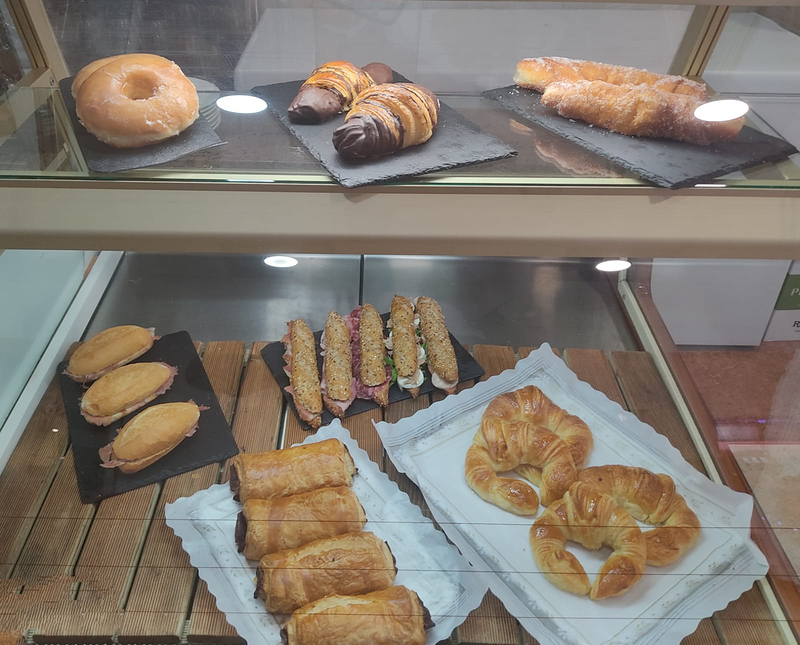 RESTAURANTE CAMBRILS- NOU CAPRICHO 30