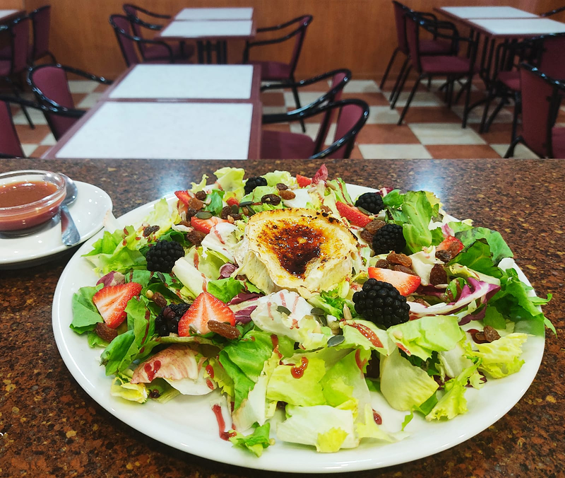 RESTAURANTE CAMBRILS- NOU CAPRICHO 34