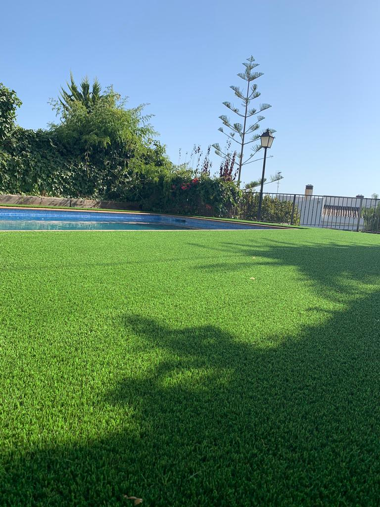 Natural Green - Césped Artificial en Barcelona 12