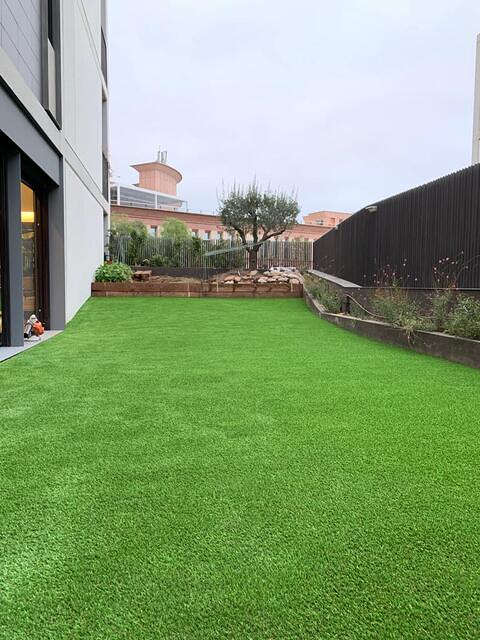 Natural Green - Césped Artificial en Barcelona 8
