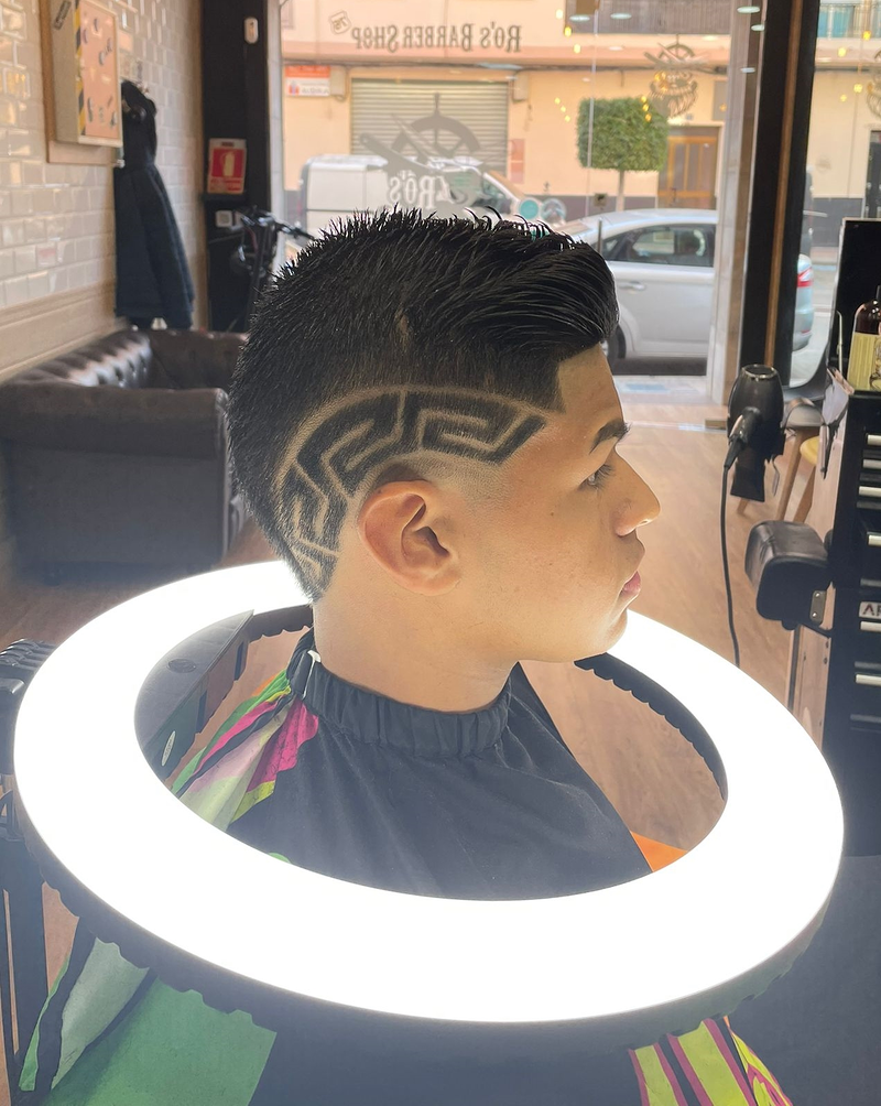 Ro`s Barber Shop 8