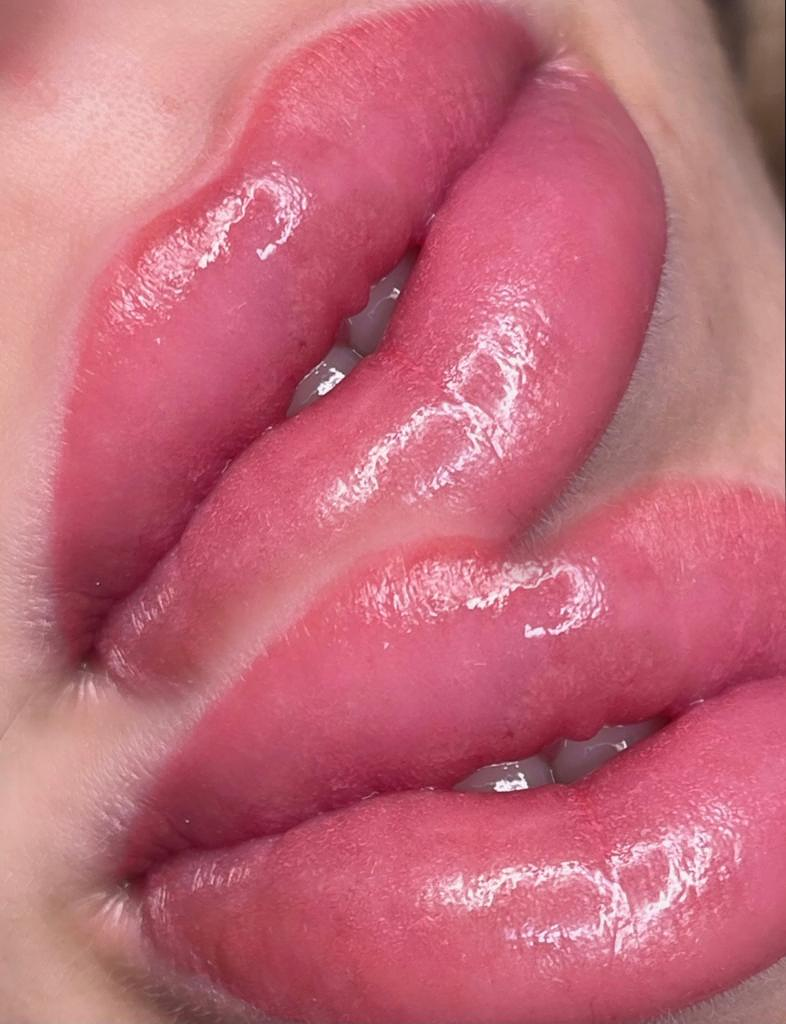 Microblading Granada - Micropigmentaci&oacute;n Granada - Lorena Linde Artist 2