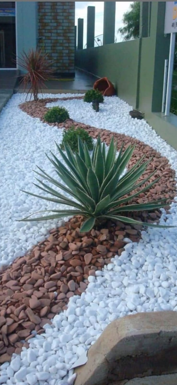 Jardines y Piscinas Iris 3