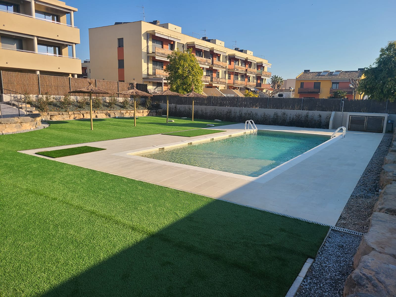 Cuarzo Piscinas y Exteriores 39