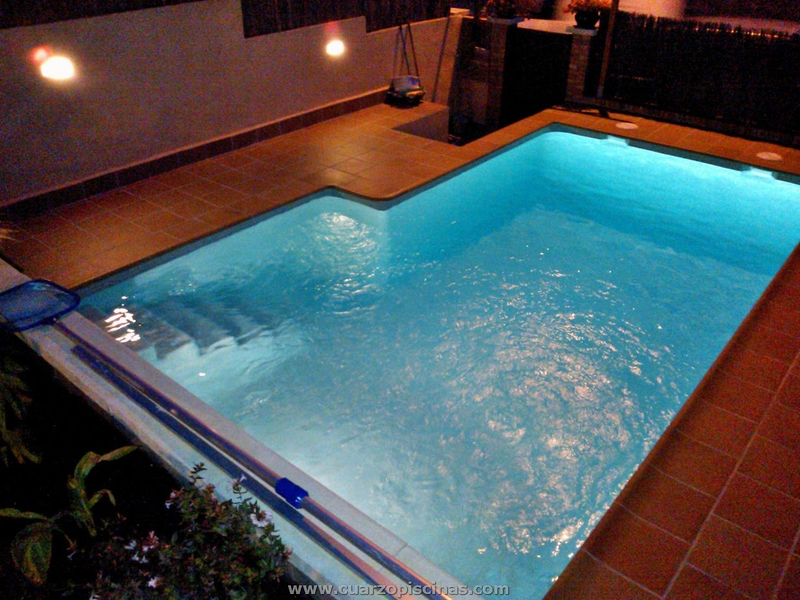 Cuarzo Piscinas y Exteriores 25