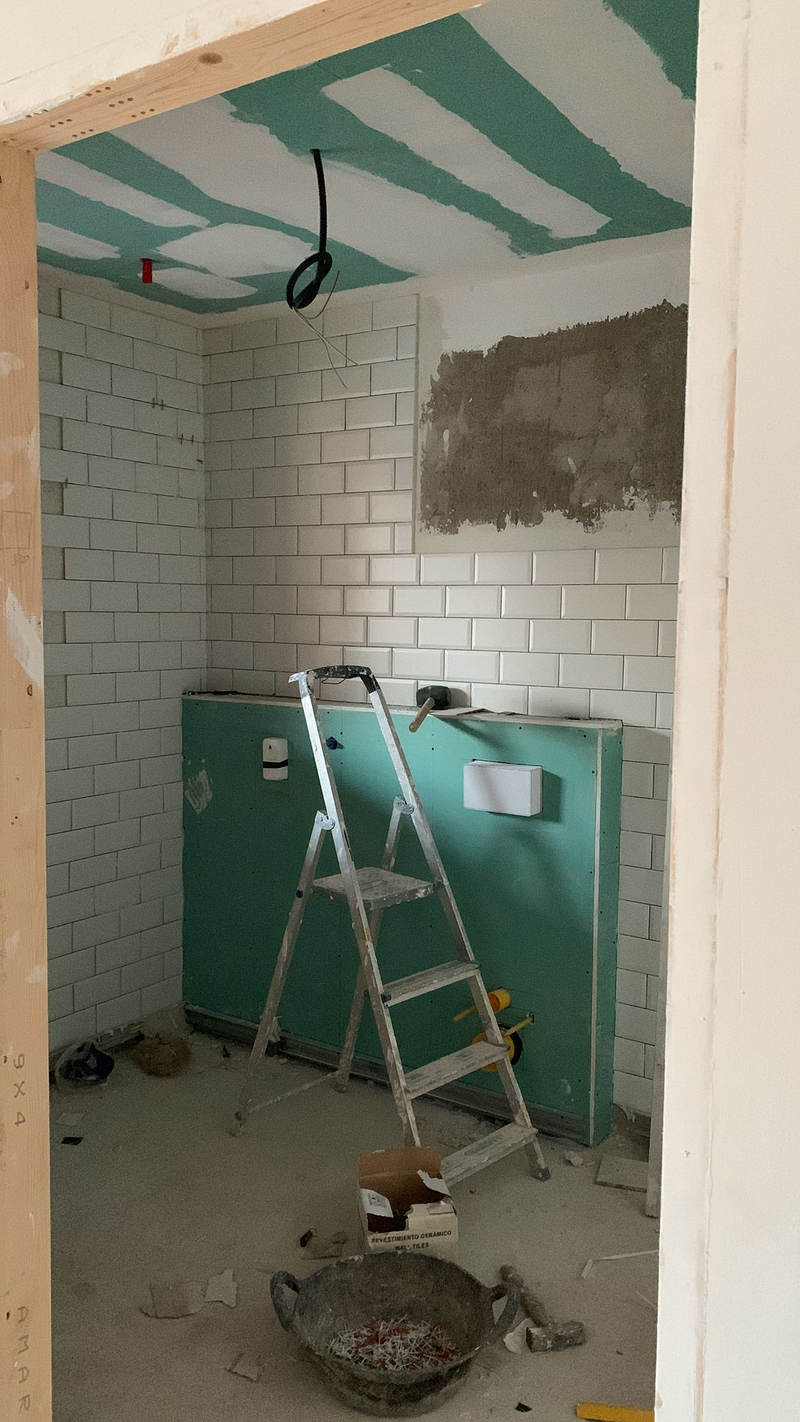 PJM Construcciones Y Reformas CB 4