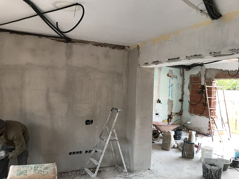 PJM Construcciones Y Reformas CB 10