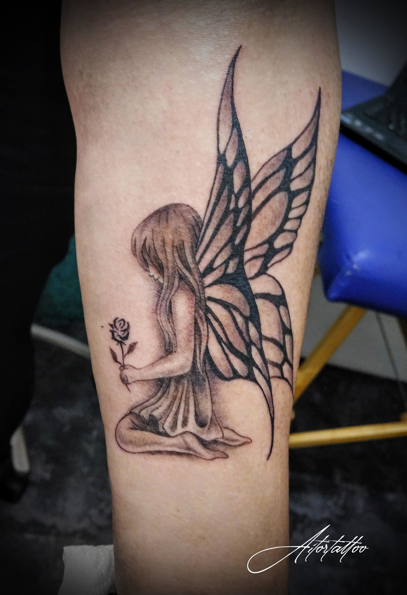 Tatuaje Valencia-Microblading Valencia- Studio Reina Beaty Sal&oacute;n 18