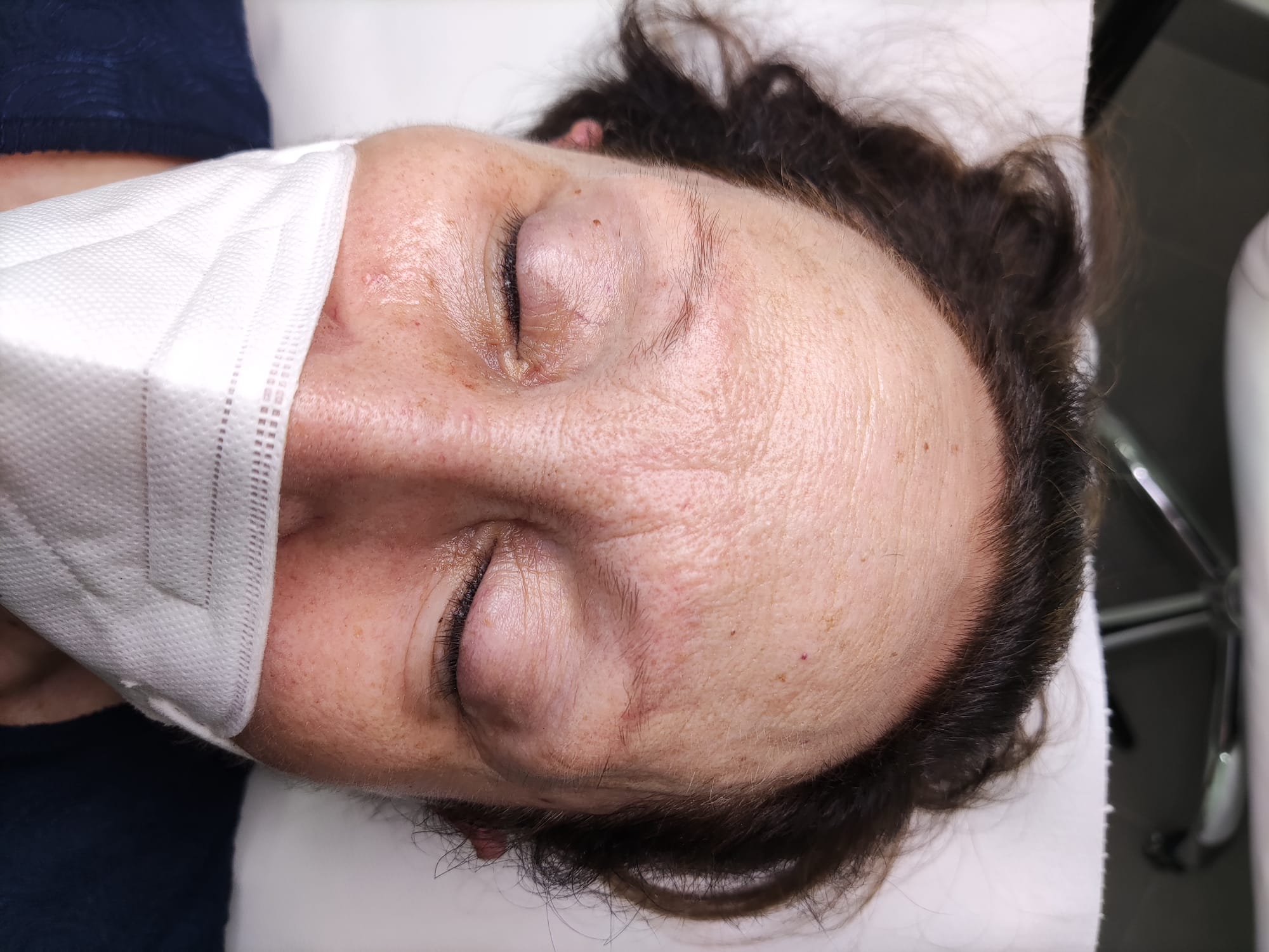 Dc Brows & Lashes ESTETICA: CENTROS