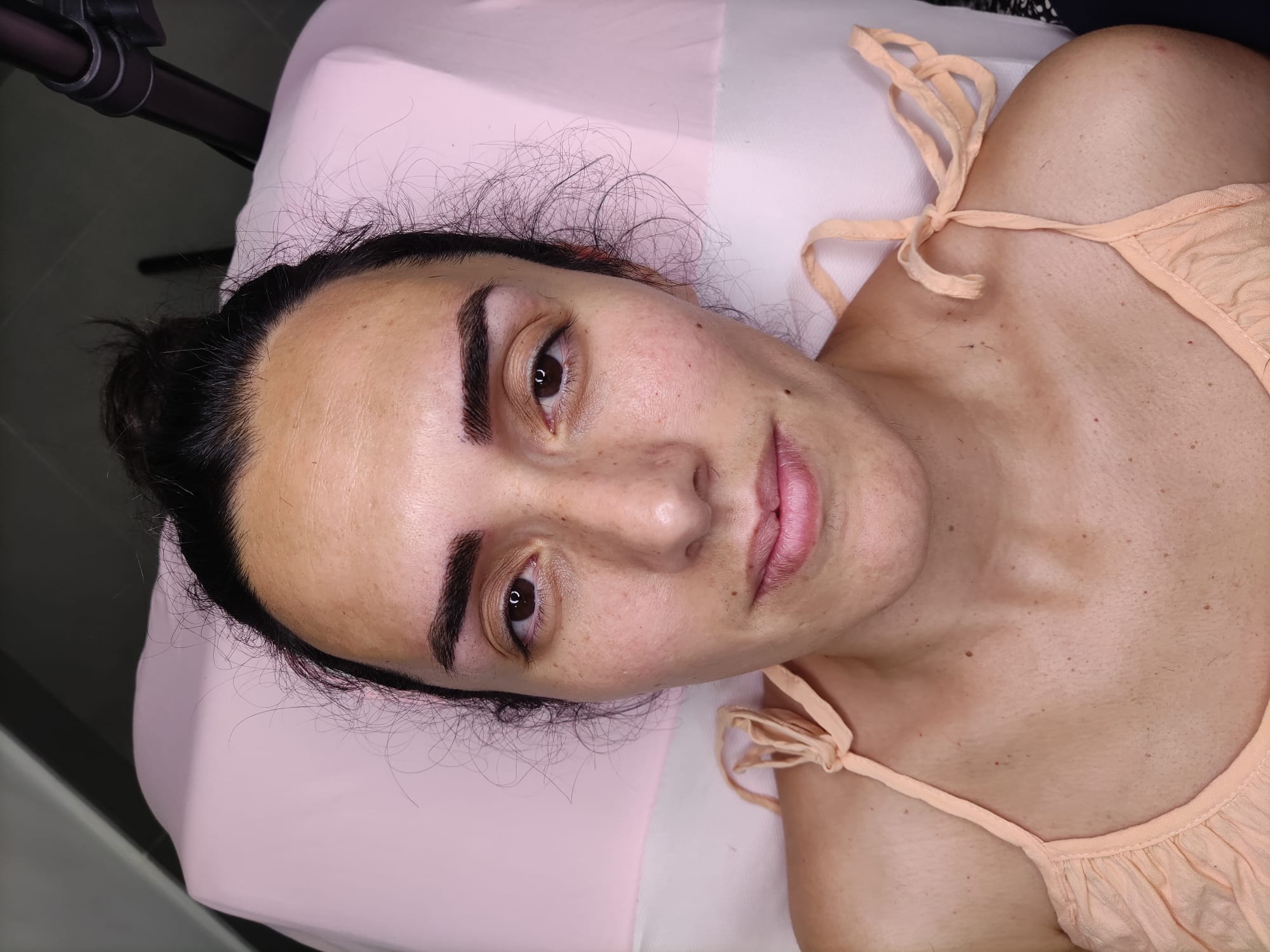 Dc Brows & Lashes 12