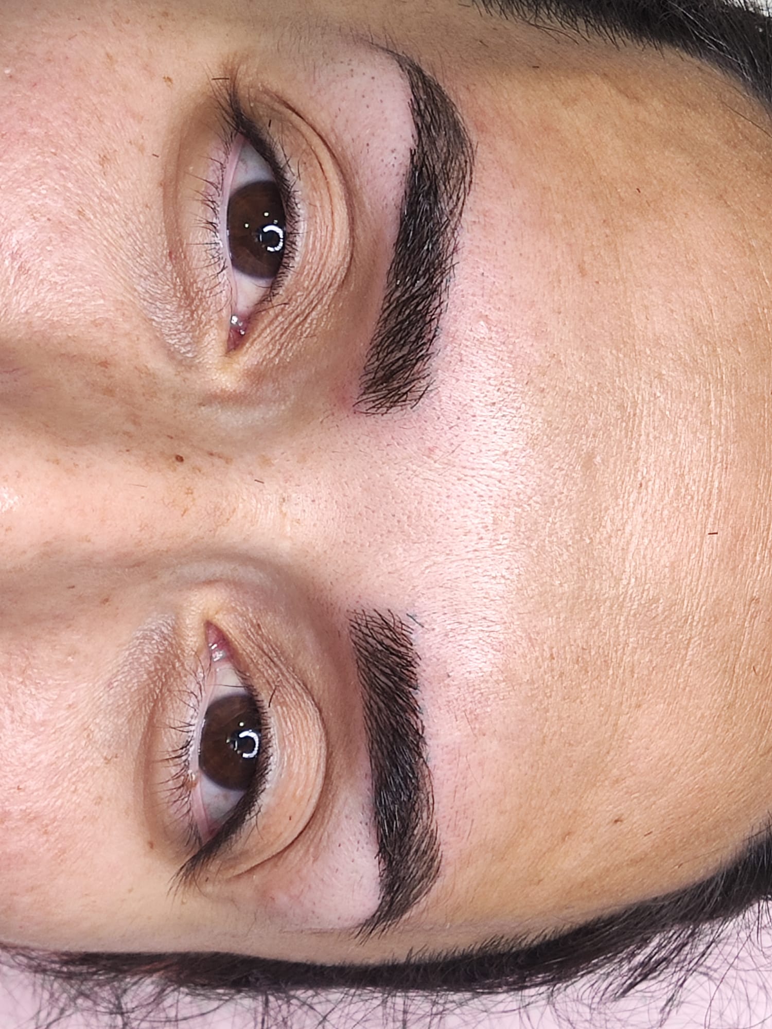 Dc Brows & Lashes 18