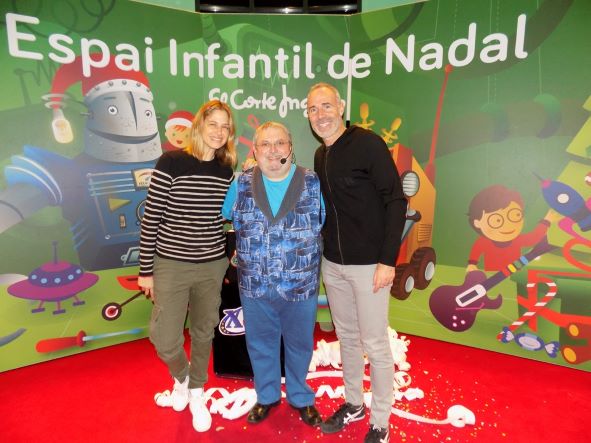 MAGIA y MON&Oacute;LOGOS con Xema, es Contratar Diversi&oacute;n Garantizada para Todas las Edades 39