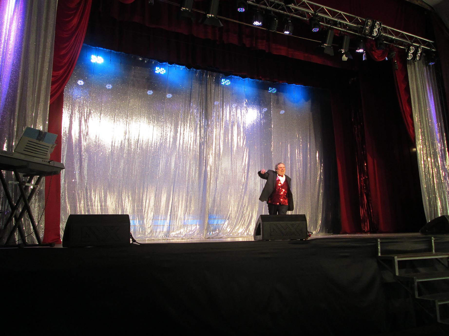 MAGIA y MON&Oacute;LOGOS con Xema, es Contratar Diversi&oacute;n Garantizada para Todas las Edades 5