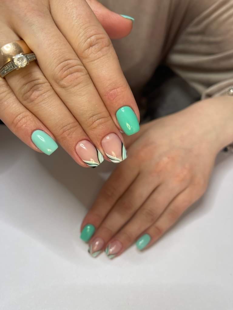 Bee Nails - Estudio de U&ntilde;as 6