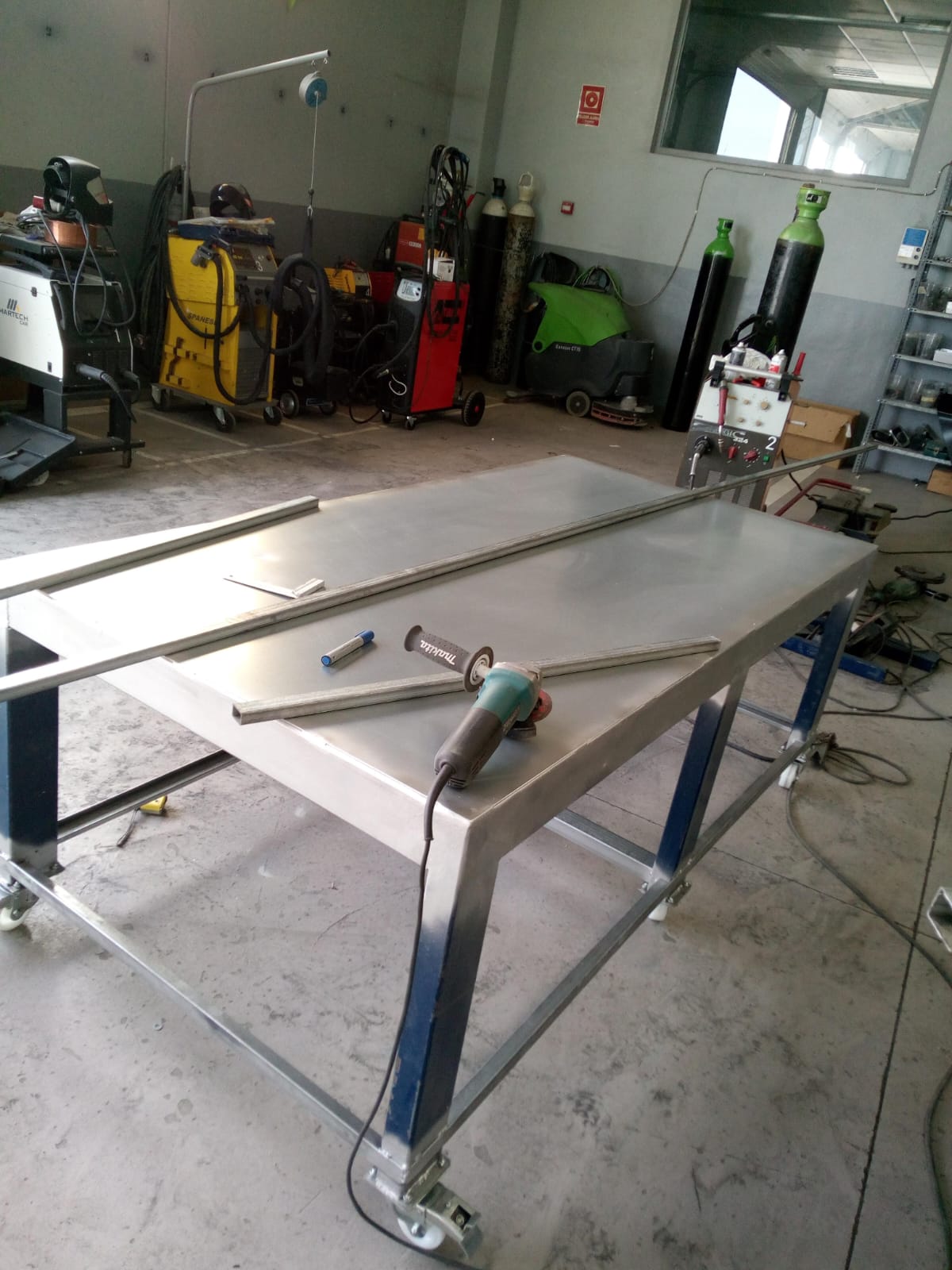 Soldador Movil Universal Alicante Vasi Andone 19