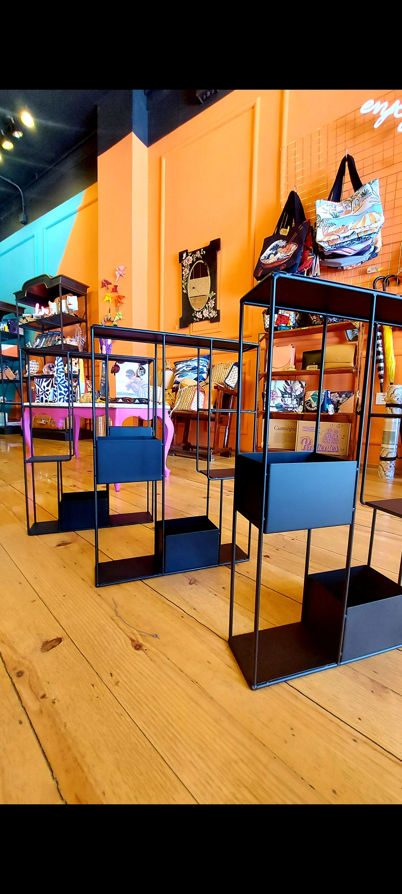 Amalgama Coworking & Concept Store 37