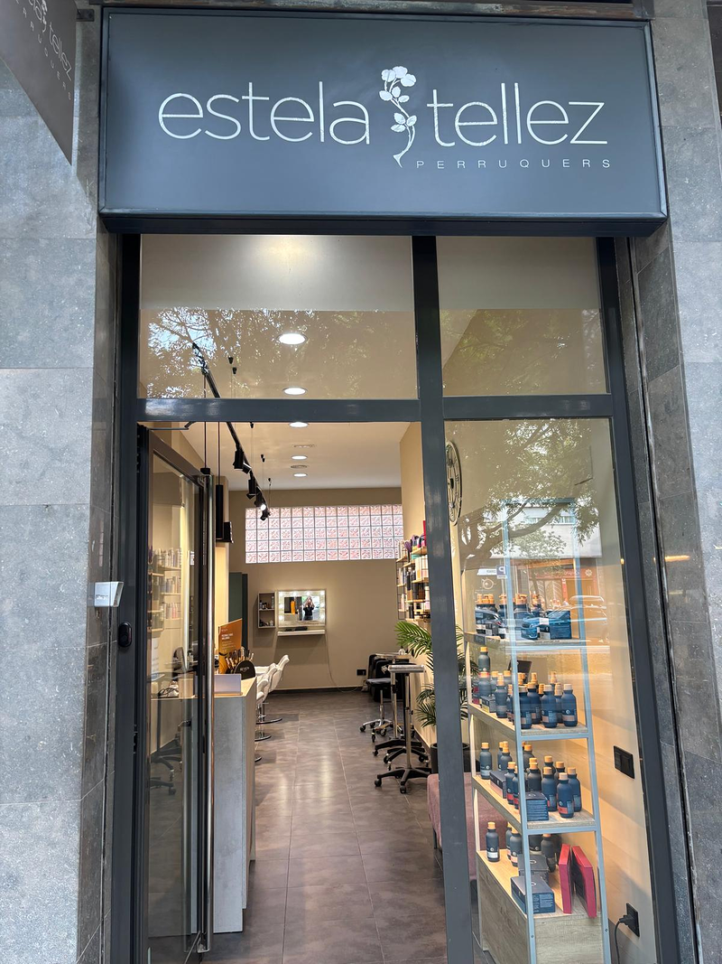 Estela Téllez Perruquers 21