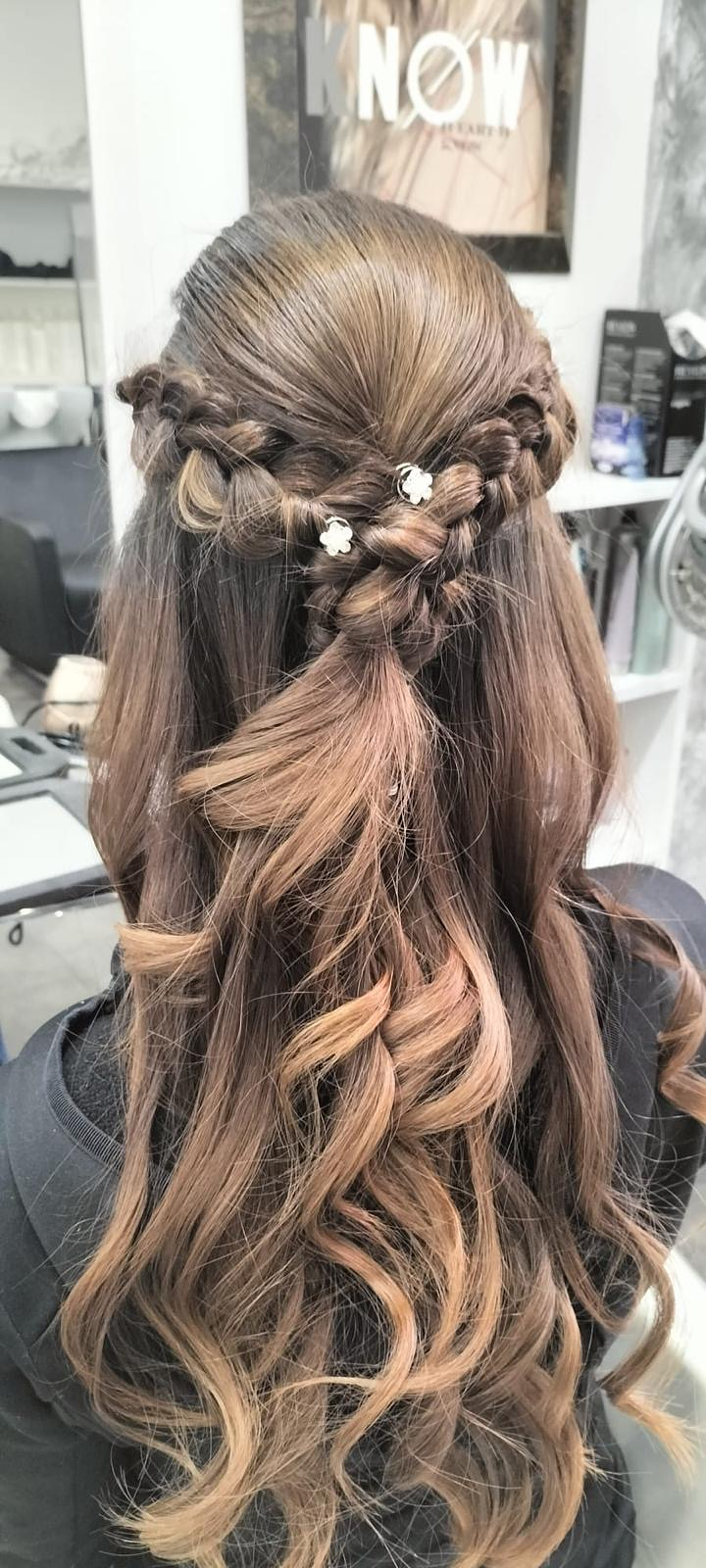 Estela Téllez Perruquers 12