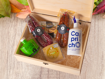 Creamos Momentos Inolvidables. Estuches gourmet personalizados con productos de Madrid. 3