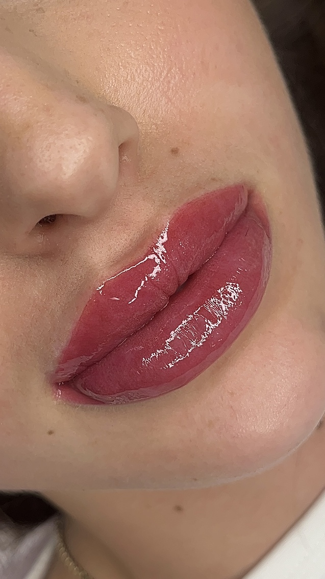 Gaby Talala Beauty Studio. Micropigmentaci&oacute;n y Microblading en Marbella. 5