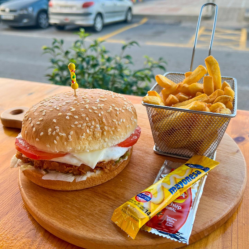 Cafeter&iacute;a Restaurante Playa Ben&iacute;tez 2