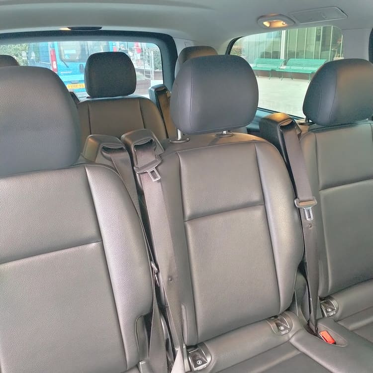 Daniel S&aacute;nchez TAXIS: SERVICIOS Y PARADAS