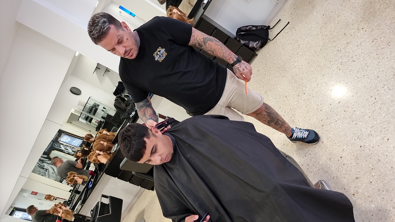 Academia De Barberia Arnao 3